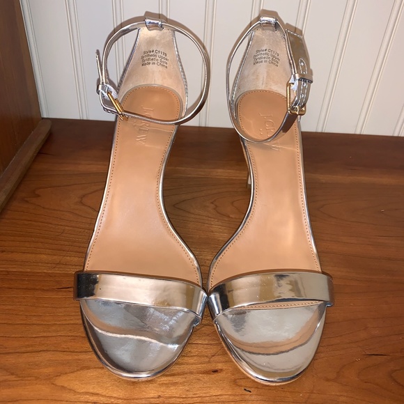 J.CREW Silver  Ankle Strap Sandals 9.5 NEW! - Picture 2 of 6